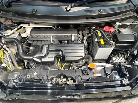 Daihatsu Mira Tocot