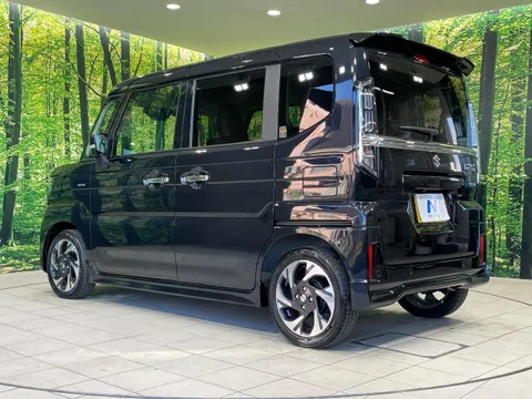Suzuki Spacia Custom