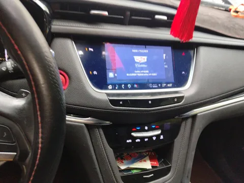 Cadillac XT6