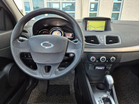 Renault SM3
