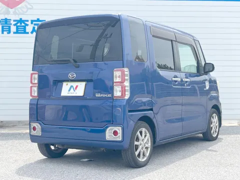 Daihatsu Wake