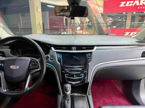 Cadillac XTS