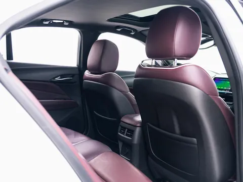 Cadillac CT4