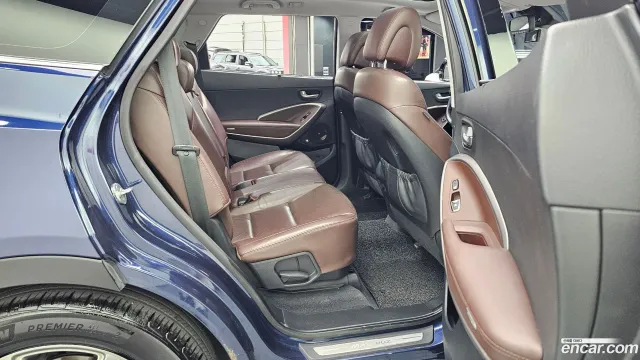 Hyundai Grand Santa Fe (Maxcruz)