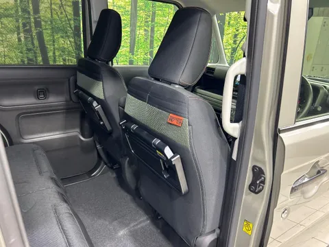 Suzuki Spacia Gear