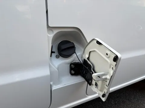 Mitsubishi Minicab Van