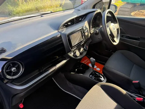 Toyota Yaris (Vitz)