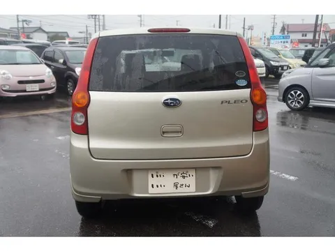 Subaru Pleo