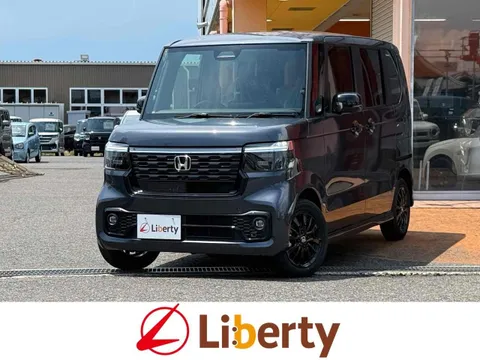 Honda N-BOX Custom