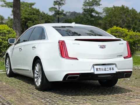 Cadillac XTS