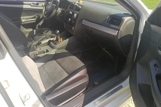 Volkswagen Sagitar