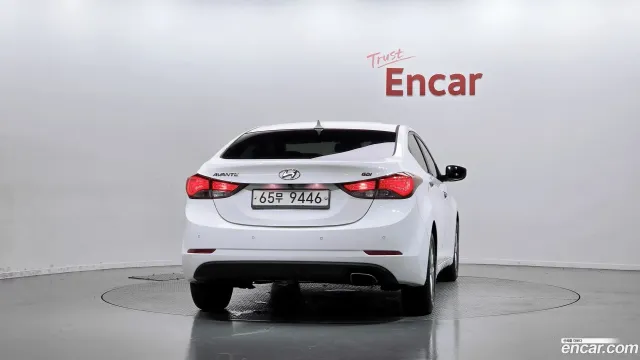 Hyundai Elantra (Avante)