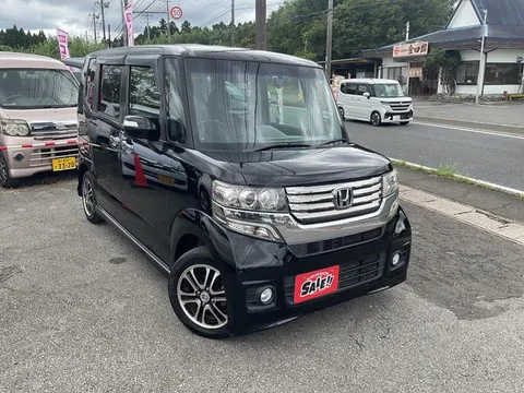 Honda N-BOX Custom