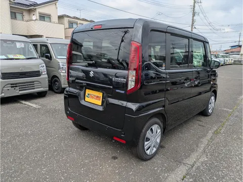 Suzuki Spacia