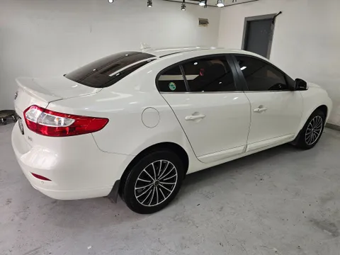 Renault SM3
