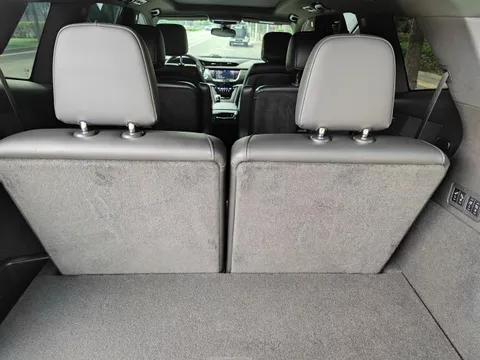 Cadillac XT6