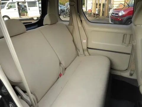 Nissan Otti