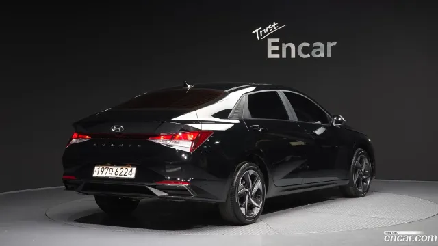 Hyundai Elantra (Avante)