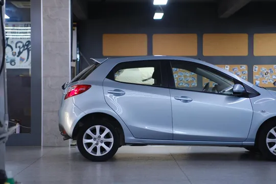 Mazda Mazda 2