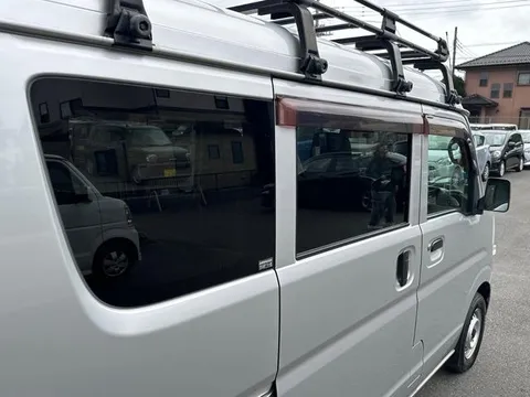 Mitsubishi Minicab Van