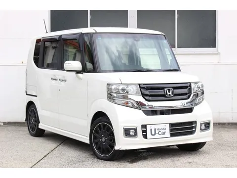 Honda N-BOX Custom