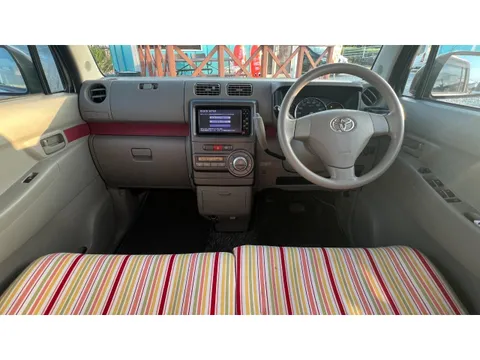 Toyota Pixis Space
