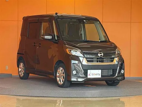 Nissan Dayz Roox
