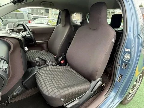 Toyota iQ