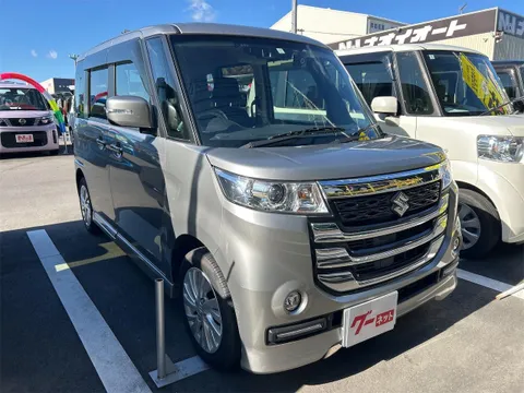 Suzuki Spacia Custom Z