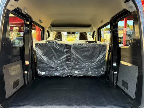 Mitsubishi Minicab Van