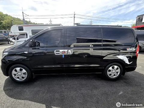 Hyundai Grand Starex