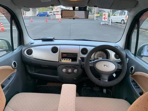 Daihatsu Move Latte