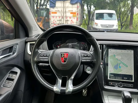 Roewe RX5