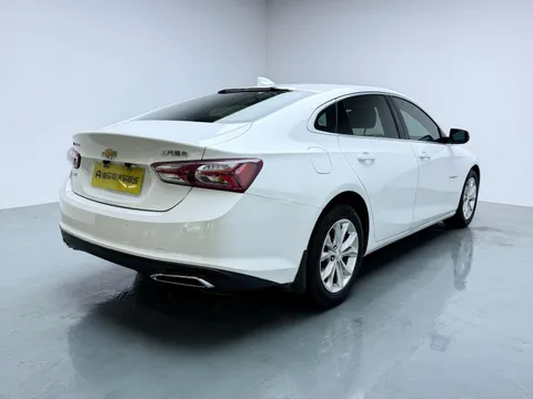 Chevrolet Malibu XL