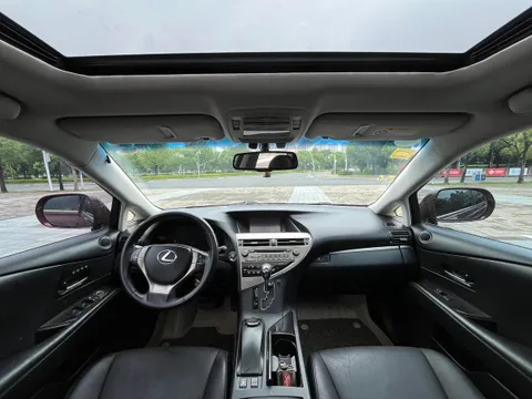 Lexus