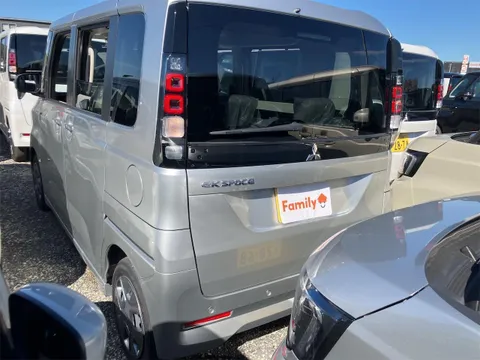 Mitsubishi eK Space