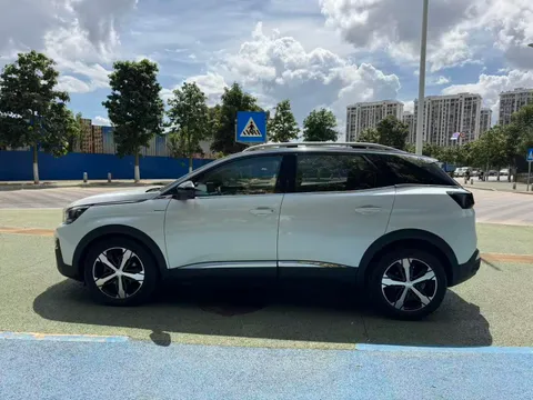 Peugeot 4008