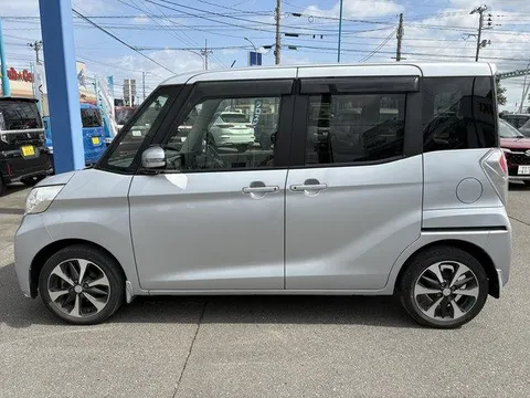 Mitsubishi eK Space