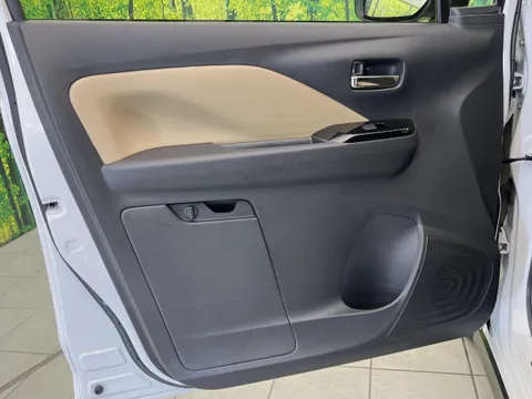 Mitsubishi eK X