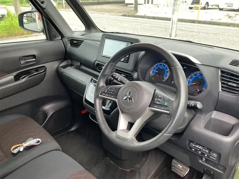 Mitsubishi eK X Space