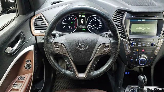 Hyundai Grand Santa Fe (Maxcruz)