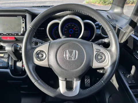 Honda N-BOX Plus Custom