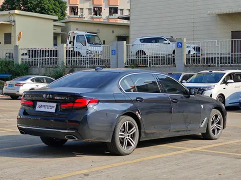 BMW 5-Series
