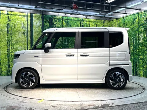 Suzuki Spacia Custom