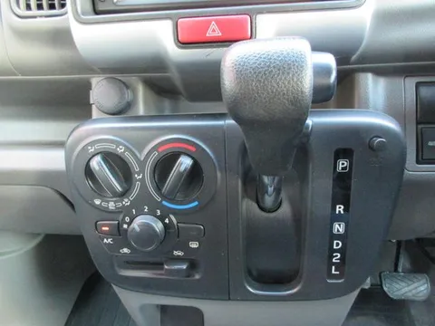 Nissan Clipper
