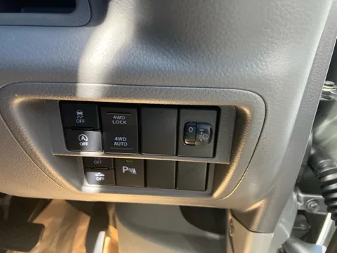 Mitsubishi Minicab Van