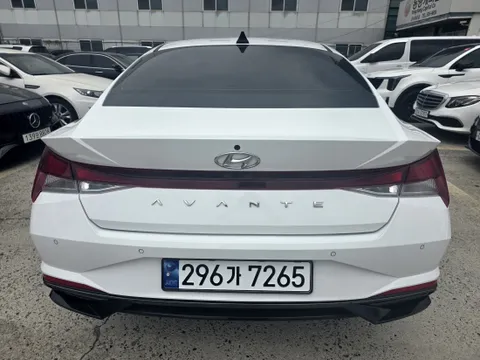 Hyundai Elantra (Avante)