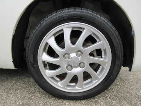Toyota Pixis Mega