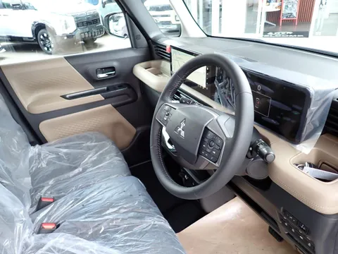 Mitsubishi Delica Mini
