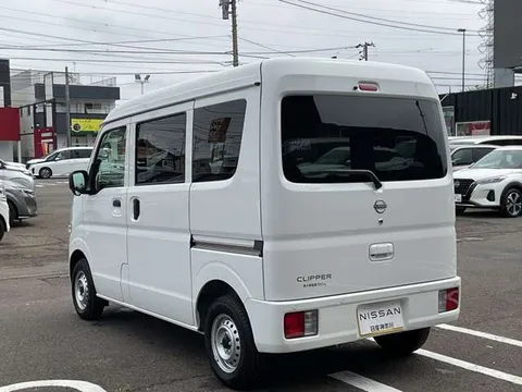 Nissan Clipper